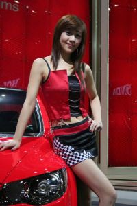 Auto Show Korea: Hot Car Show Girls